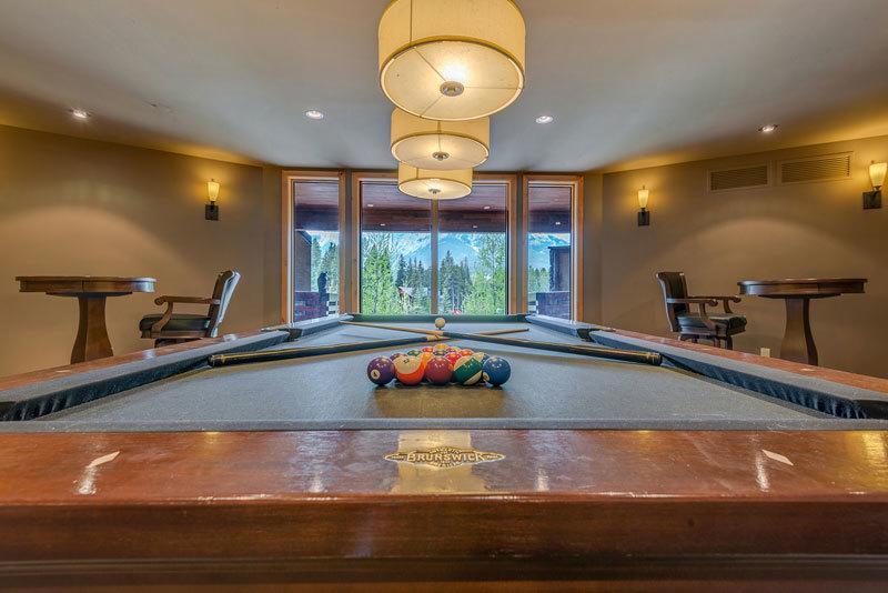 Luxury Canmore Vacations Номер фото